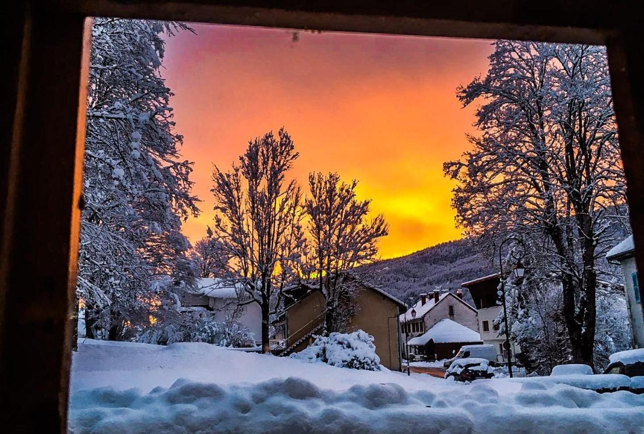 Relais Mont Jura Adults Only Bed & Breakfast Lélex Dış mekan fotoğraf