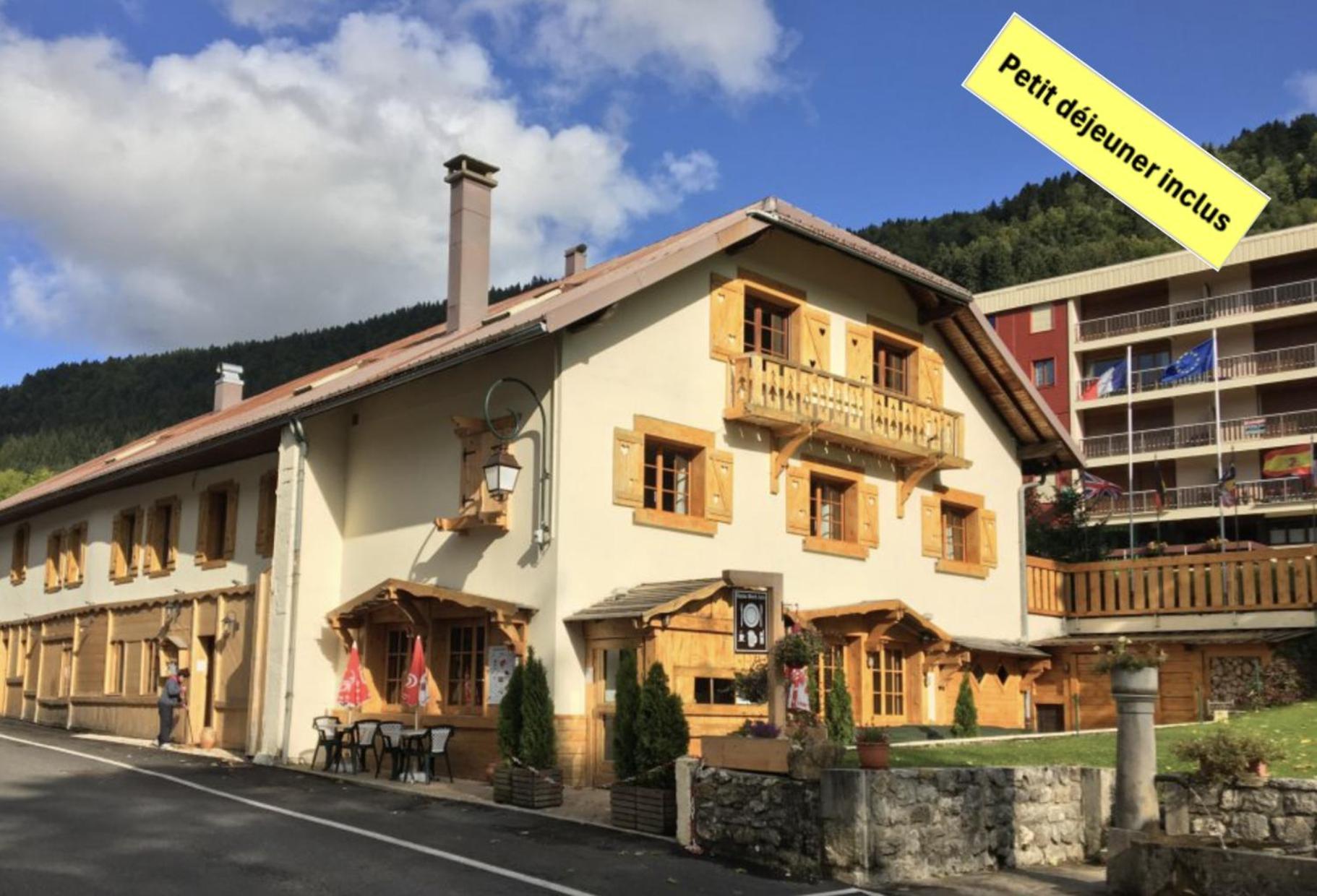 Relais Mont Jura Adults Only Bed & Breakfast Lélex Dış mekan fotoğraf