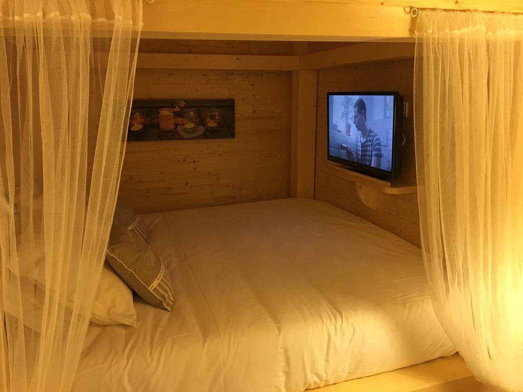 Relais Mont Jura Adults Only Bed & Breakfast Lélex Dış mekan fotoğraf