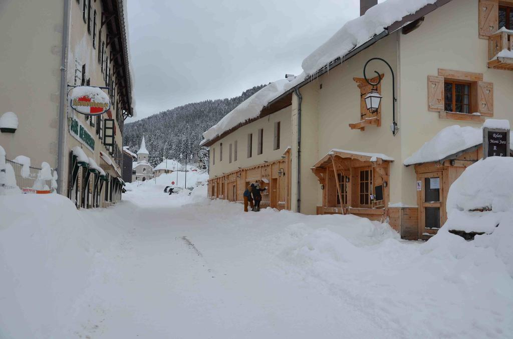 Relais Mont Jura Adults Only Bed & Breakfast Lélex Dış mekan fotoğraf
